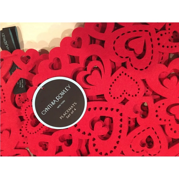 Set/8 ❤️ Cynthia Rowley Red Felt Heart Valentines/Anniversary Party Placemats - Picture 3 of 5